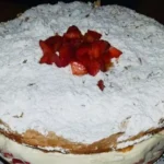 SCHNEEMOUSE ERDBEER TORTE