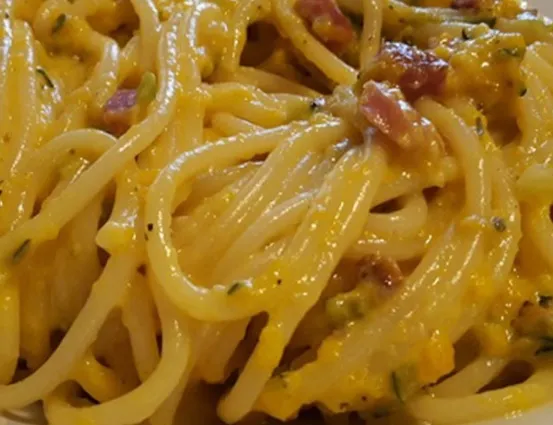 Spaghetti mit Kürbis Zucchini Carbonara