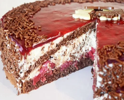 Stracciatella Kirschtorte