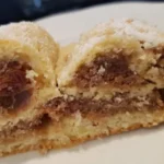 Topfenstollen mit Marzipan-Spekulatiusfülle