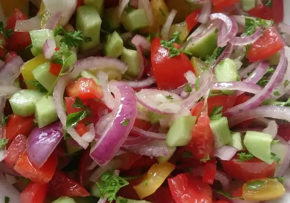 Türkischer Tomatensalat