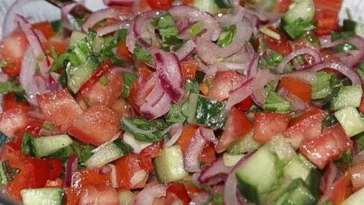 Türkischer Tomatensalat