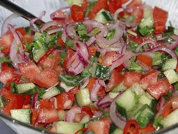 Türkischer Tomatensalat