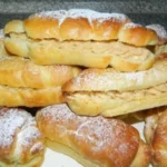 Unvergessliche Hefebrötchen mit Vanillecreme