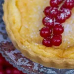 Vanille Tarte mit Johannisbeeren