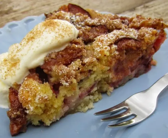 Zwetschgenkuchen mit Zimtzuckerkruste