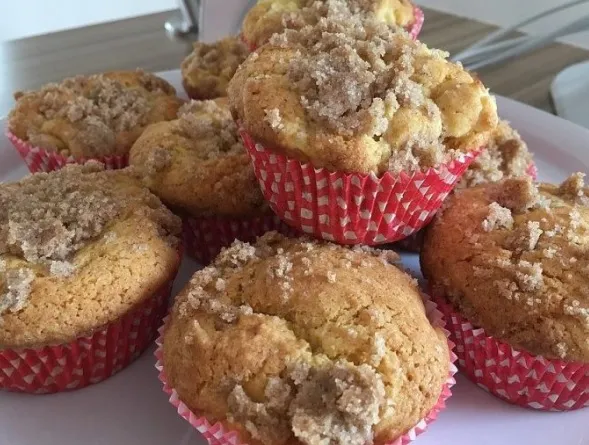 Apfelmuffins mit Zimtkruste