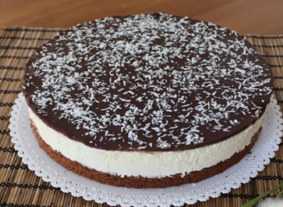 Bananen-Amaretto-Torte mit Quark-Creme