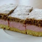 Dreifarbiger Quarkkuchen