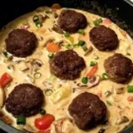 Hackbällchen in Gemüse Rahmsoße mit Reis