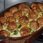 Kartoffelauflauf mit Lauch-Hackbällchen und Gorgonzola