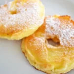 SCHNELLE GEBACKENE APFELRINGE