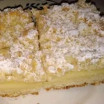 Streuselkuchen mit Pudding gefüllt