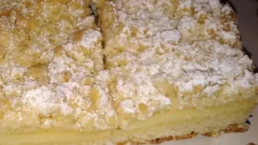 Streuselkuchen mit Pudding gefüllt