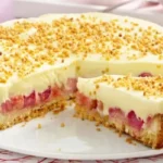 Creme-kuchen mit rhabarber
