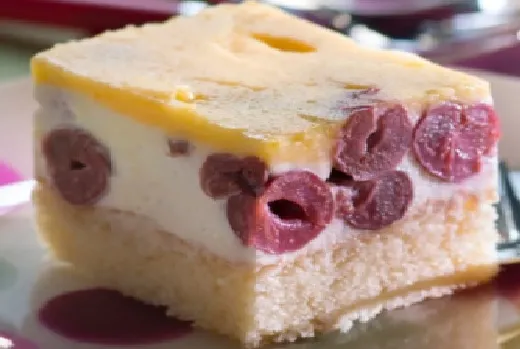 Kirsch-Schmand-Schnitte mit Eierlikör