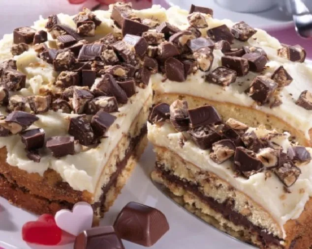 Knackige Schoko-Torte mit Extra-Küsschen