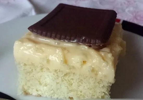 Eierlikörkuchen mit Pudding vom Blech