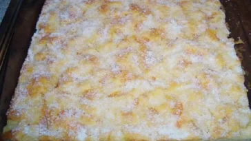 Erfrischender Ananas Mandarine Blechkuchen