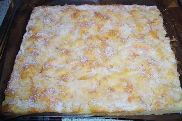 Erfrischender Ananas Mandarine Blechkuchen