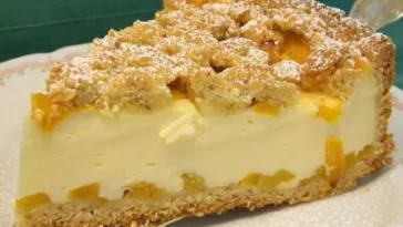 Fruchtiger Kuchen mit knusprigen Streuseln