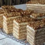 Köstliche Nuss-Nougat-Schnitten