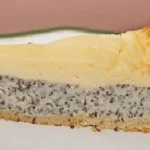 Mohnkuchen mit Schmand und Vanillepudding