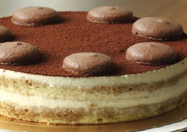 TIRAMISU-TORTE