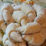 Zarte Hörnchen aus Sauermilch