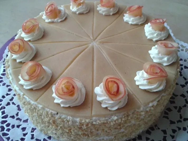 Apfel Marzipan Torte