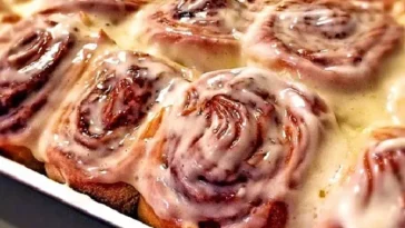 Cinnamon Walnut Buns