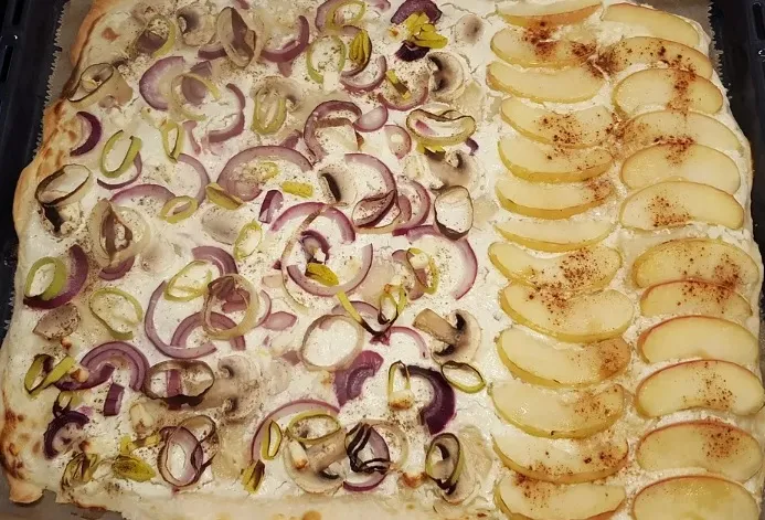 Flammkuchen Elsässer Art, süß oder herzhaft