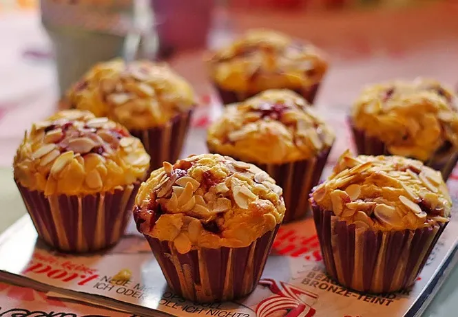 Johannisbeer-Rahm-Muffins