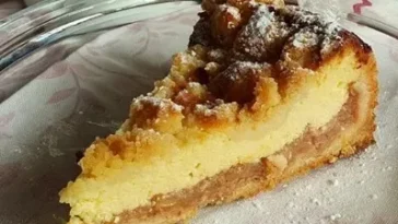 Käse-Apfel-Streuselkuchen