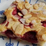 Sahne-Himbeer-Schnitten