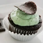 Schoko-Mint Cupcakes mit After-Eight Frosting
