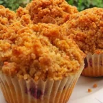 Brombeermuffins mit Nussstreusel