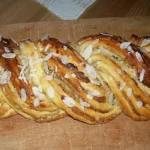 Chanks locker-luftiger Hefezopf-Zopfbrot mit Mohnfüllung