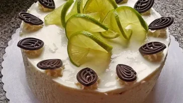 Limetten Wickeltorte