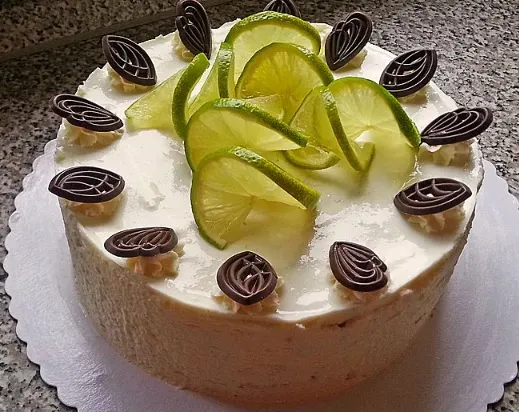 Limetten Wickeltorte