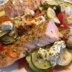 Low-Carb-Lachs mit Ofengemüse