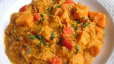 Rote Linsen-Curry mit Süßkartoffeln