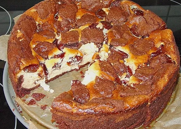 Rotweinpflaumen Mandel Zupfkuchen