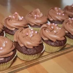 Schokoladen - Frosting mit saurer Sahne