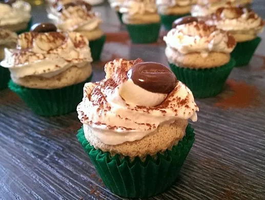 Tiramisu Cupcakes mit Mascarponecreme