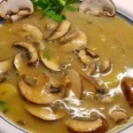 Wiener Kartoffelsuppe mit Pilzen