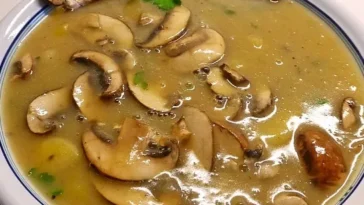 Wiener Kartoffelsuppe mit Pilzen