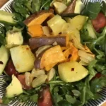 Herbstsalat mit gerösteten Süßkartoffeln