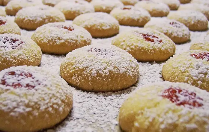 Husarenkrapfen ohne Nüsse