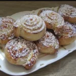 Süße Blätterteigschnecken